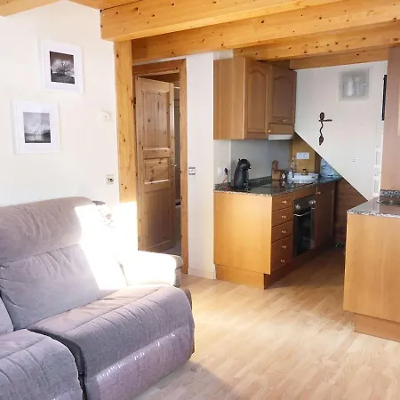 Casita De Madera A Peu Del Riu - Sol Y Nieve - Parking Incluido *